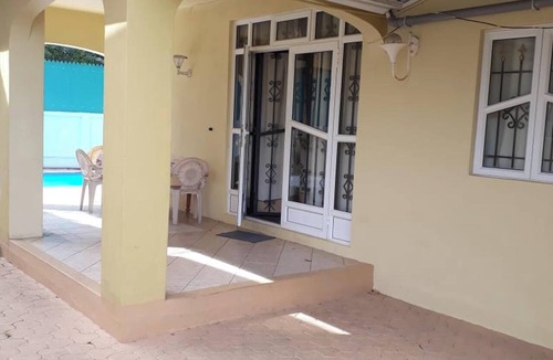 Pereybere Villa | Homerez - Villa in Pereybere