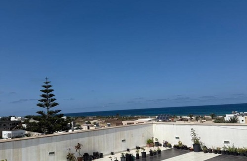 Bizerte Apartment | Horizon bleu terrasse vue mer panoramique