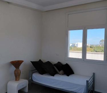 Bizerte Apartment | Horizon bleu terrasse vue mer panoramique