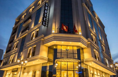 Arrondissement El Bosten Hotel | HOTEL PALAIS ROYAL