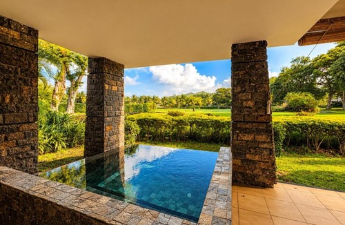 Grand River South East Apartment | L'Adamante Anahita - Beach access and on the Golf course