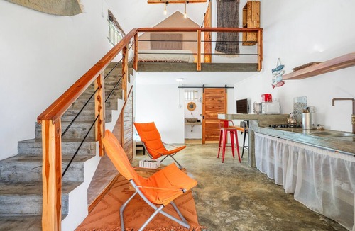 Albion Bed & Breakfast | La Maison Ojas Eco Lodges