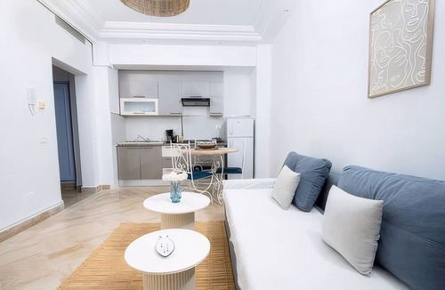 La Marsa Apartment | Le Petit Zéphyr House Near the Beach