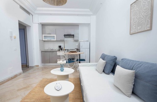 La Marsa Apartment | Le Petit Zéphyr House Near the Beach