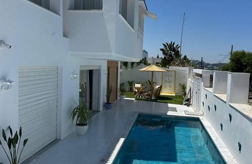Marsa Cube Villa | Luxurious 4-Bedroom Villa with Private Pool in Marsa Tunisie