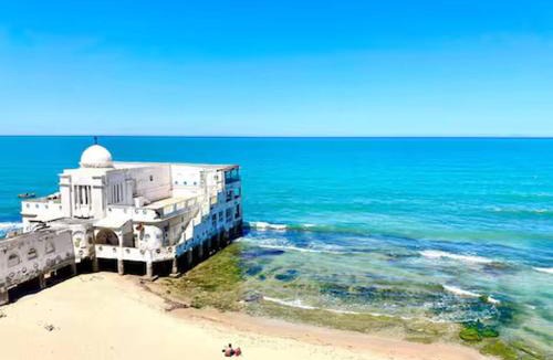La Marsa Apartment | Luxurious Beachfront Apartment in La Marsa, Tunisia