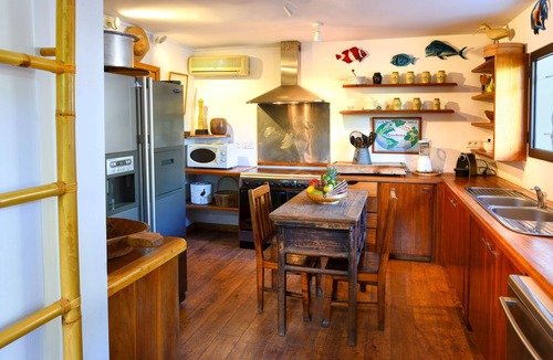 Cap Malheureux Apartment | Luxurious One Bedroom Apartment With Kitchen And Private Garden