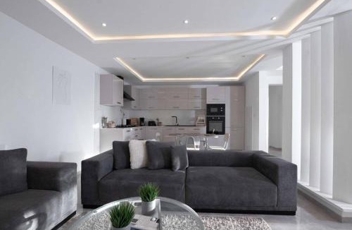 Sidi Dhrif Villa | Luxurious Villa in La Marsa Elegance Comfort Ideal Location