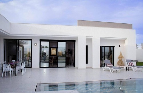 Aghir House | Menzel Luxury