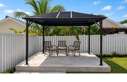 Lucea House | Modern 2 Bedroom Retreat, Private Gazebo, Pool, Gym & Starlink WiFi