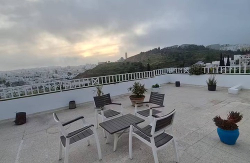 Ennasr Apartment | Modern apartment with panoramic terrace