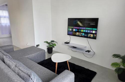 Wolmar Apartment | Nyanora Escape
