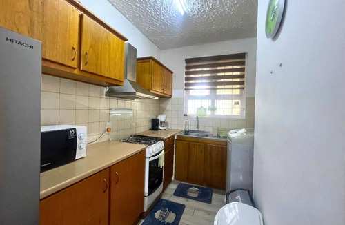 Pereybere Apartment | Pereybere Beach Walk Apartment With Wifi & Parking