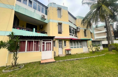 Pereybere Apartment | Pereybere Beach Walk Apartment With Wifi & Parking