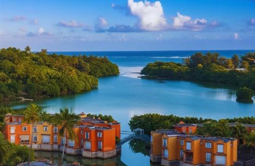 Port Chambly Villa | Port Chambly Waterside Villa