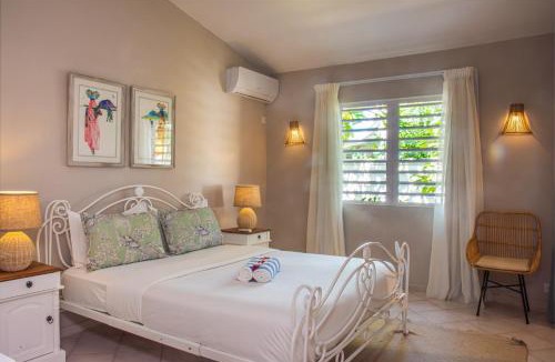 Grand Gaube Villa | Quaint tropical villa with pool in Grand Gaube