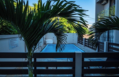Flic-en-Flac Apartment | RABBIT HOLIDAY - 8 mins walk to the beach