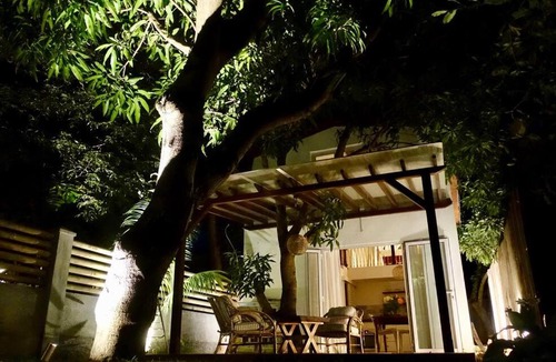 Tamarin Ski Chalet | Sanjana and Julien Cosy bungalow in Tamarin bay