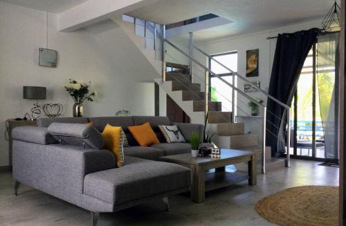 Roches Noires Villa | Serene 3-Bedroom Villa with Private Pool in Roches Noires