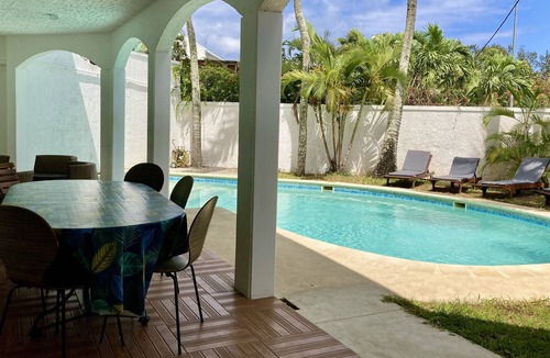 Mont Choisy House | Spacious Villa with garden and swimming pool 2 min from the beach - Government license Touristic residence n. 00102