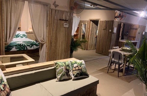 Rodrigues Island Ski Chalet | Sunrise Lodge Ocean View