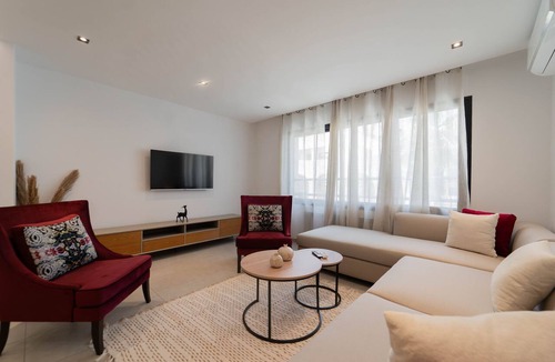 Les Berges du Lac Apartment | SUNSET 201: Luxury 2bds with gym