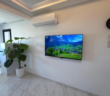 El Aouina Apartment | Tunis Ain zaghouen - Lac 2 View & Italian Design