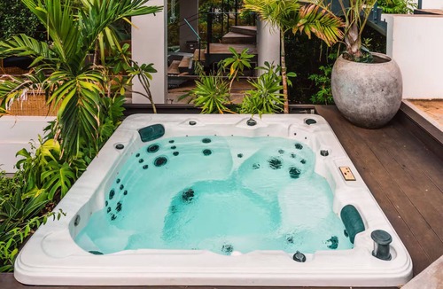 Pointe Aux Sables Apartment | Unique Designer Studio in shared villa,Pool, Jacuzzi.
