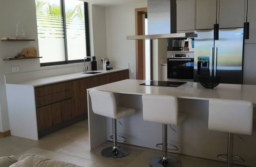 Roches Noires Villa | Villa Azuri - with a private pool and garden