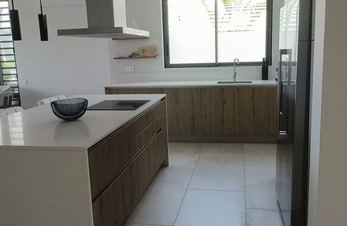 Roches Noires Villa | Villa Azuri - with a private pool and garden