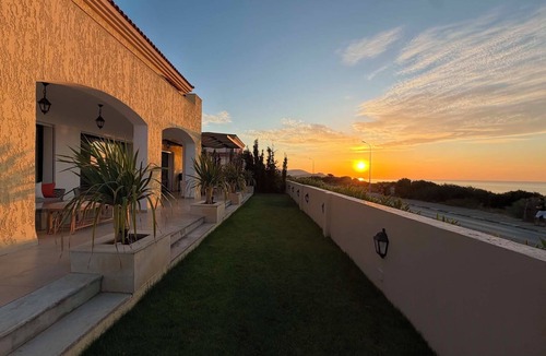 Tabarka Ski Chalet | Villa Bel Azur: Panoramic View of the Sea and the Golf Course