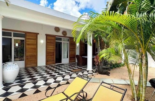 Camp Bestel House | Villa Coloniale des îles