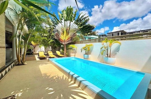 Camp Bestel House | Villa Coloniale des îles
