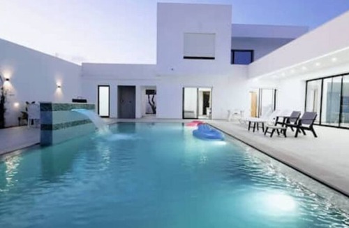 Aghir Villa | Villa la douce