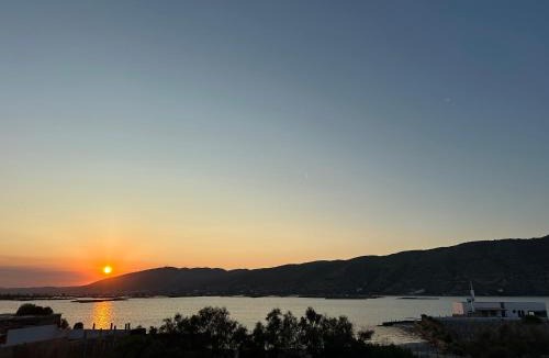Aousja House | Villa pieds dans l eau entre mer, Lac et montagne 80 m