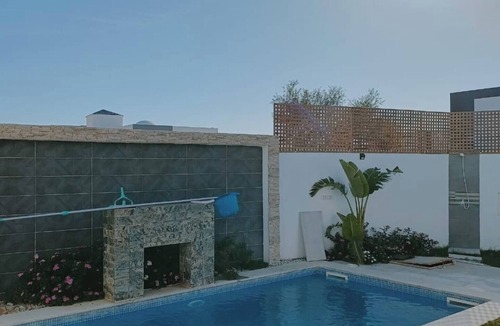 Aghir Villa | VILLA SWIMMINGPOOL Djerba Aghir AIR CONDITIONING - 5 BEDS - 5 min BEACH