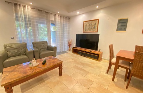 Grand-Baie Villa | Waterside Complex - Beachfront Villa in Grand Baie