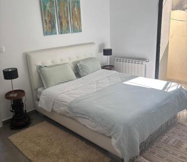 La Marsa Apartment | Work and Wave cosy studio at La Marsa