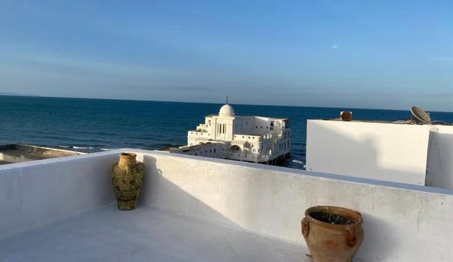 4 appartements a la Marsa plage Pieds dans l'eau