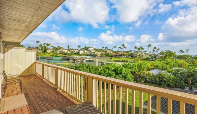 5 Bedroom Sleep 12 w AC - Walk to Poipu & Brenneckes Beach Less Than a Minute in Koloa