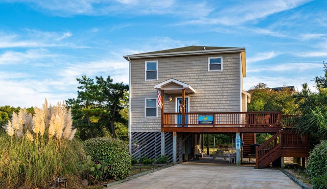 After Dune Delight. Oceanside, 8 min walk to beach & town of Duck! Pet Friendly in Duck