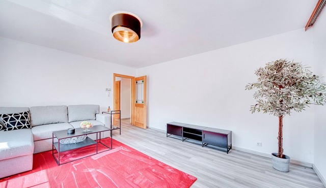 Apartment 'Seenähe' with Shared Terrace, Shared Garden and Wi-Fi in Mattsee