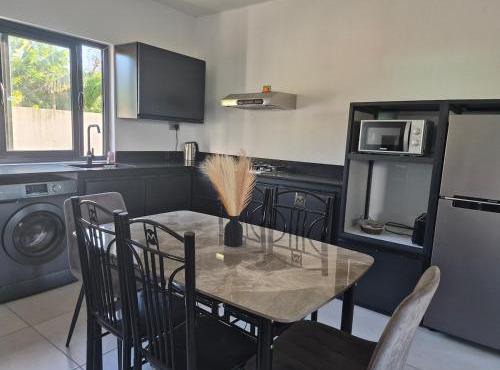 Ascella 3 bedroom villa - 5 Min Walk to Beach