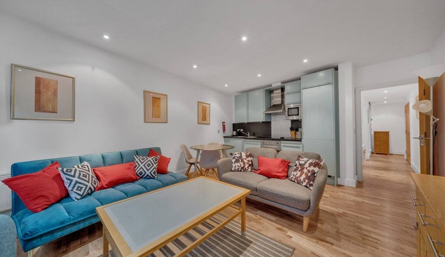 Awesome 1 Bed Apartment Tower Hill in London