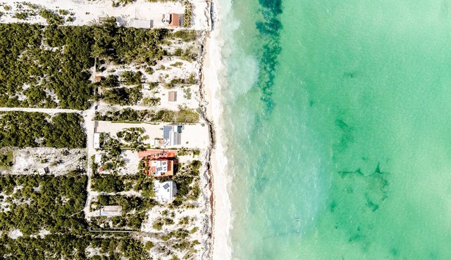 Blanca Beach House - Off-the-grid, sustainable vacation home in Cancun in Cancun