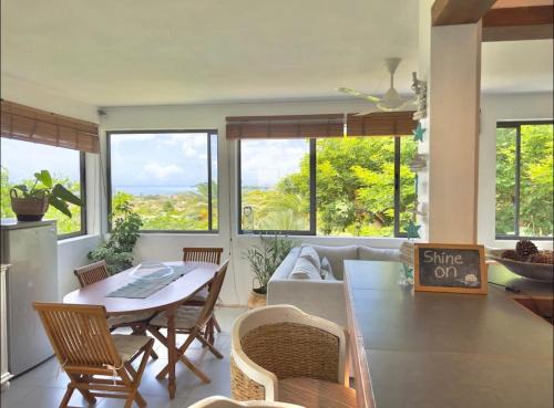 Blue Zebra - Seaview Sunset Apartment 1