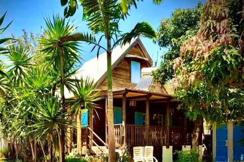 Chalet cosy, accès plage a pied