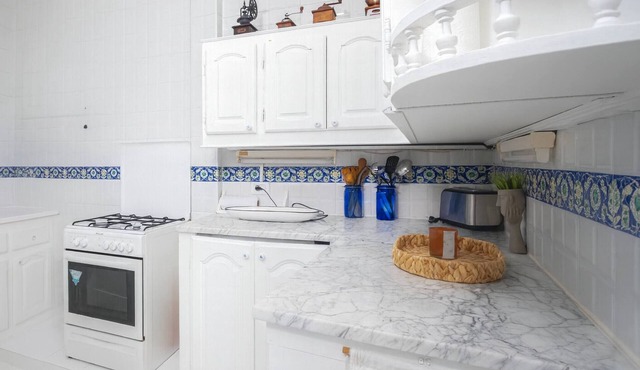Charming 2 Bedroom Apartment in Sidi Bou Said with Ocean Views