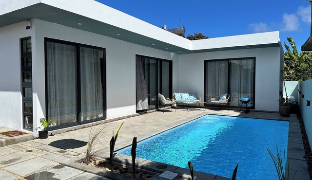 Charming 3-bedroom villa in beautiful Cap Malheureux very close to the beach.