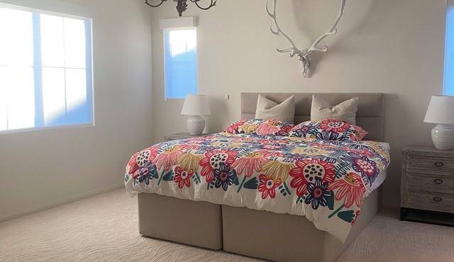 Charming Master Bedroom and bath in wonderful house San Marcos fully furnished in San Marcos